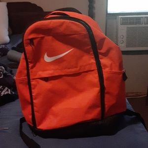 Nike coral brasilia backpack